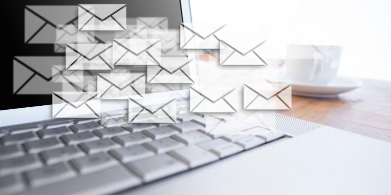 /sites/default/files/2021-08/CORREO-COMPUTADOR-INTERNET%28FREEPIK%29.jpg