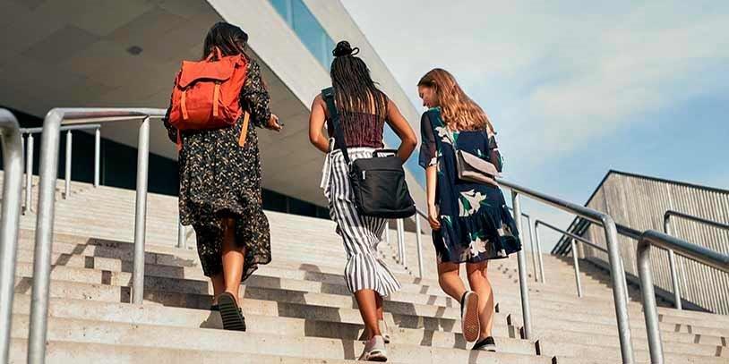 /sites/default/files/estudiantes-exterior-universidadgettyimages.jpg