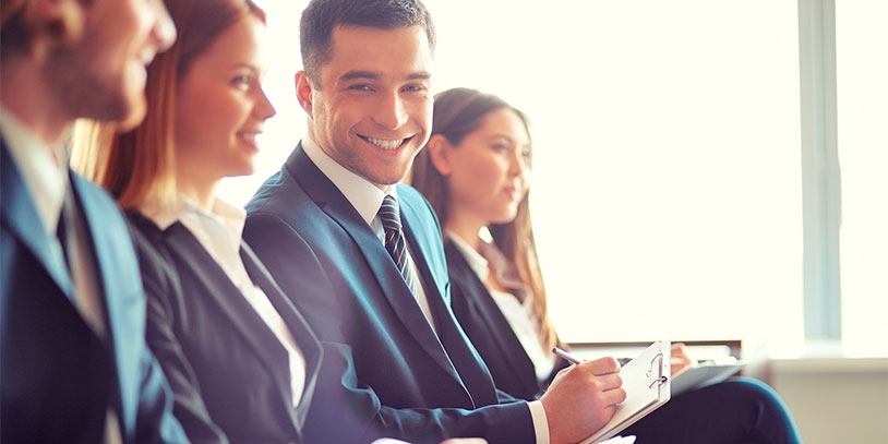 Prohibición de nombrar a parientes en entidades públicas solo se dirige a quien ejerce la función nominadora (Bigstockphoto)