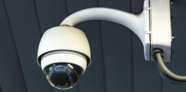 Persona sometida a procedimiento sancionatorio puede acceder a videos, incluso sin orden judicial (Freepik)