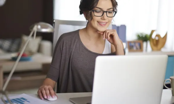 Habilitación de trabajo en casa es a discrecionalidad del nominador, según necesidades del servicio (Freepik)