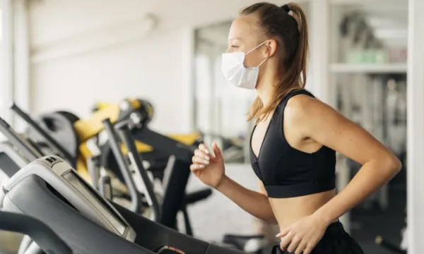 Por circunstancias derivadas de la pandemia, gimnasio no deberá reintegrar valor cancelado por sus servicios (Freepik)