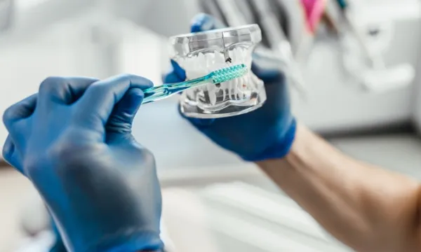Establecen requisitos sanitarios para los dispositivos médicos para medida bucal (Freepik)