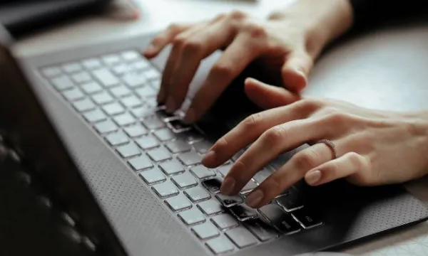 trabajoremoto-teletrabajo-trabajoencasa(freepik)