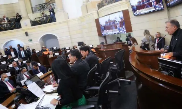 Pasa a sanción presidencial reglamentación de las curules de paz (Senado)