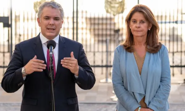 Instan a servidores del Ejecutivo que manifiesten su fe con independencia de sus funciones (Presidencia)