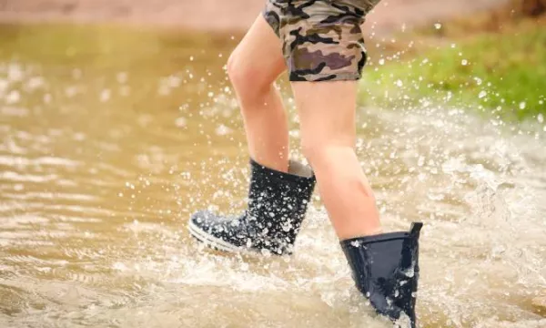 nino-en-inundación