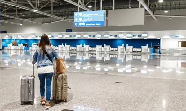 pasajero-aeropuerto-viaje