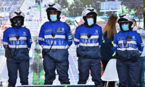 Renuencia del agente de tránsito a ratificar la orden de comparendo no afecta el procedimiento contravencional (Alcaldía)