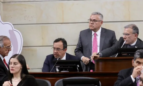 plenaria-senado-roybarreras.jpg