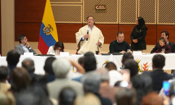 dialogo-lideres-juntas-accion-comunal-duitama(gov).jpg