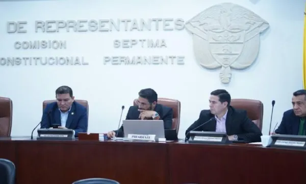 Reforma a la salud: Se aprueban 21 artículos más (Prensa Cámara)