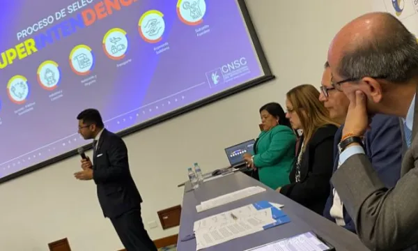CNSC anuncia 4.200 vacantes en siete superintendencias (CNSC)