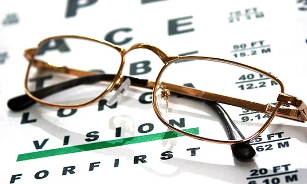 salud-oftalmologia-gafas(shut)