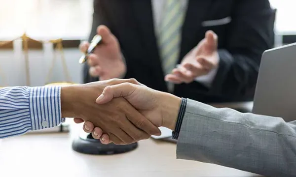 Empresarios, árbitros, conciliadores y mediadores se reunirán en Barranquilla (Shutterstock)