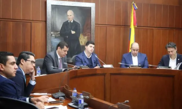 control-politico-tigo-une-23(senado)