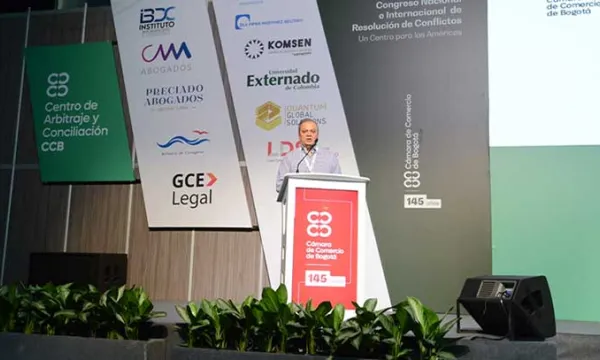 Presidente de la CCB propone apoyo del Centro de Arbitraje y Conciliación en litigios por evasión de impuestos (Archivo particular)