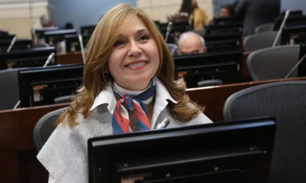 senadora-norma-hurtado-p-de-la-u(senado)