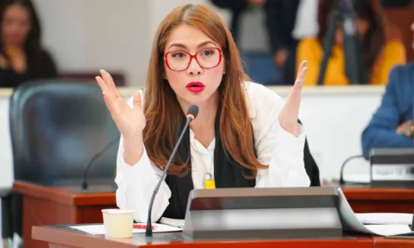 No hay paz total, pero sí un retroceso total: Catherine Juvinao