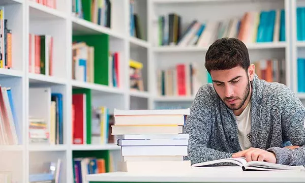 Ya está disponible lista de inscritos para examen de idoneidad de abogados (Bigstock)