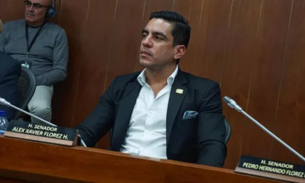 Avanza iniciativa que regula tarifas de los peajes (Senado)