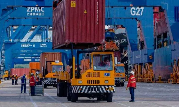Exportaciones de bienes y servicios no mineros crecieron 17,05 % en el primer trimestre (Presidencia)