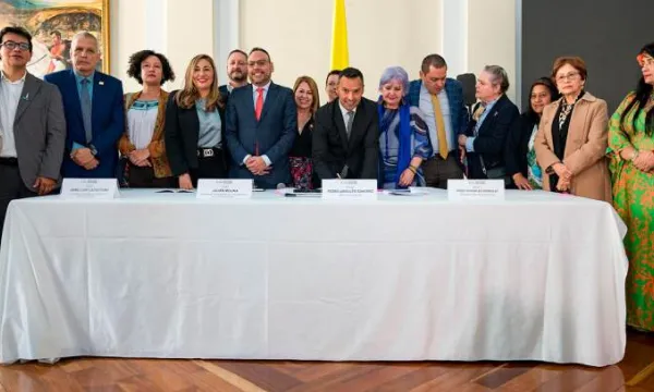 Gobierno radicó cuatro proyectos para reforzar la defensa y dignificar a miembros de la fuerza pública (Presidencia)