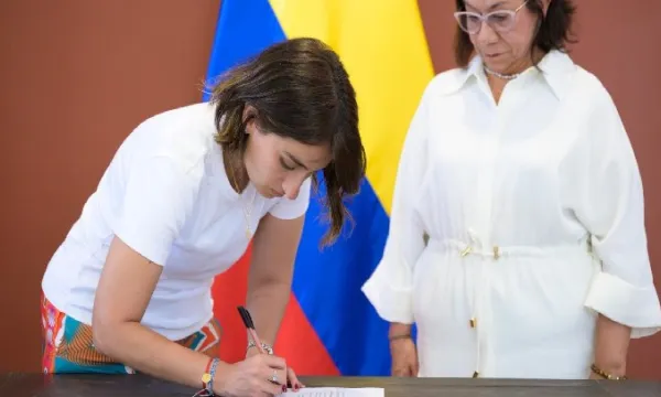 Rosa Villavicencio asumirá el Ministerio de Relaciones Exteriores tras salida de Laura Sarabia (Cancillería)