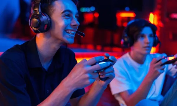 Los videojuegos se convierten actividad deportiva (Freepik)