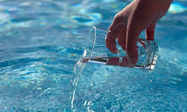 agua-liquido-potableshut.jpg