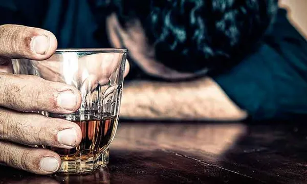 alcohol-borracho-licor1big.jpg