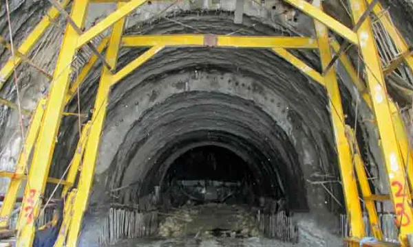 construccion-tunel-licenciabigstock.jpg