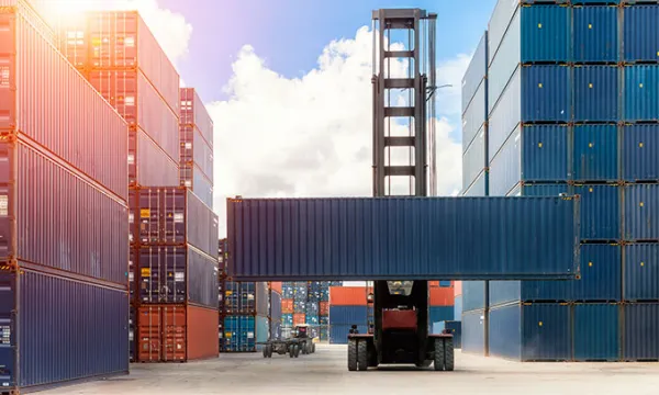 container-carga-puertobigstock.jpg