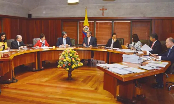 corte-constitucional-sala-plena-humbetopinto.jpg