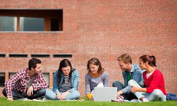 educacion-estudiantes-universitarios3big.jpg
