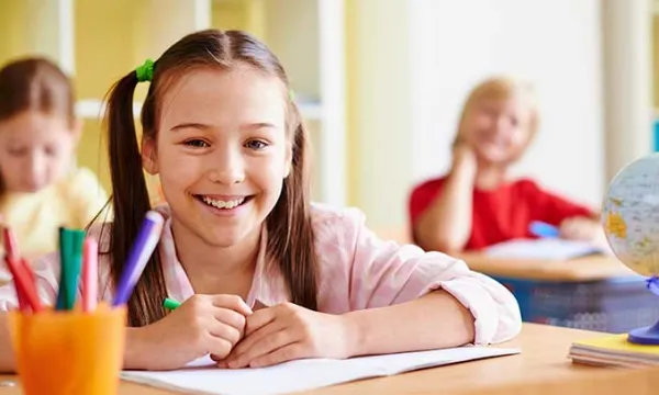estudio-menor-ninezfreepik.jpg