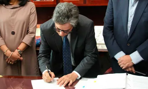 firma-documentos-proyectominhacienda.jpg