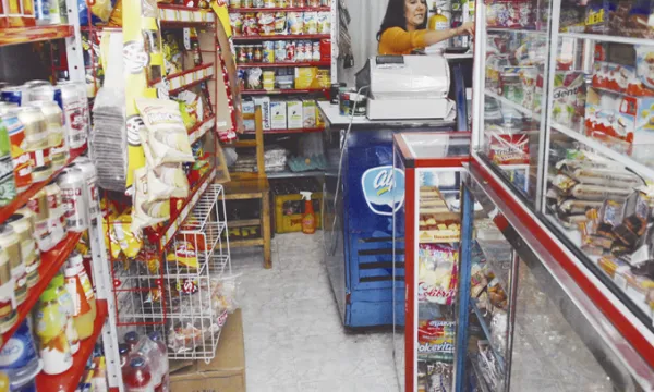 tienda-viveres-mercado.jpg