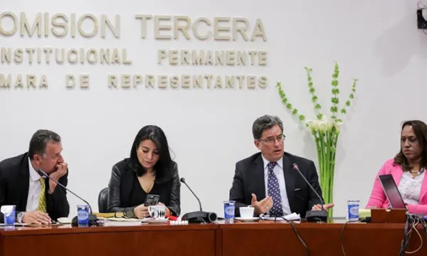 minhaciendadebatecamara2018.jpg