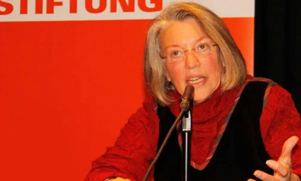 nancy-frasearchivoparticular.jpg
