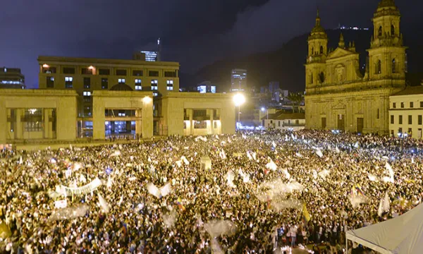 _61005-06-marchapaz-1509242014.jpg