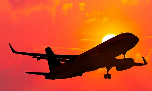 avion-viajes-vueloshut-1509241663.jpg