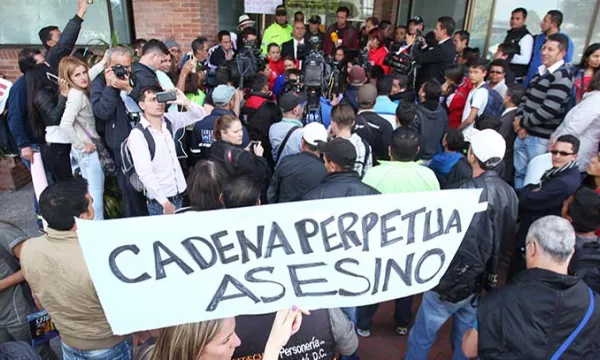 cadena-perpetua-protestaabel-cardenas-1509241794.jpg