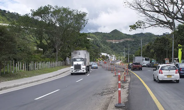 carretera-concesion-obras-transporte-viasmac-1509241946.jpg