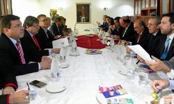 centrodemocratico-plebiscito-acuerdopazmininterior-1509242001.jpg