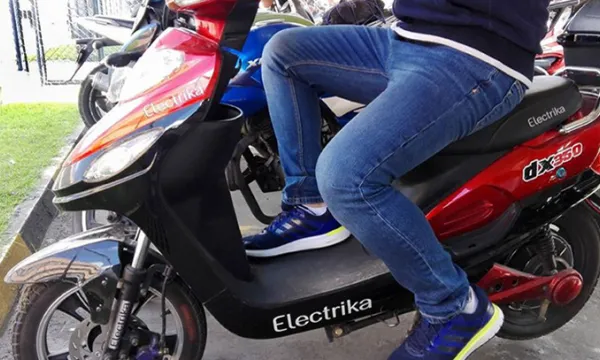 ciclomotor-electrica-motojuanrivadeneira-1509241861.jpg