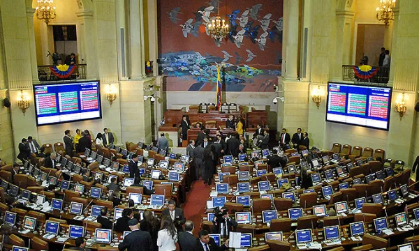 congreso-senado-plenaria1hp-1509242145.jpg