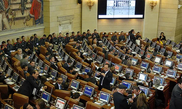 congreso-senado-plenaria3hp-1509242140.jpg