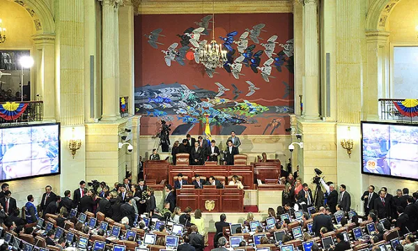 congreso-senado-plenariapres-1509242050.jpg
