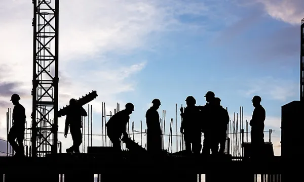 construccion-obreros-trabajadores2shut-1509242152.jpg